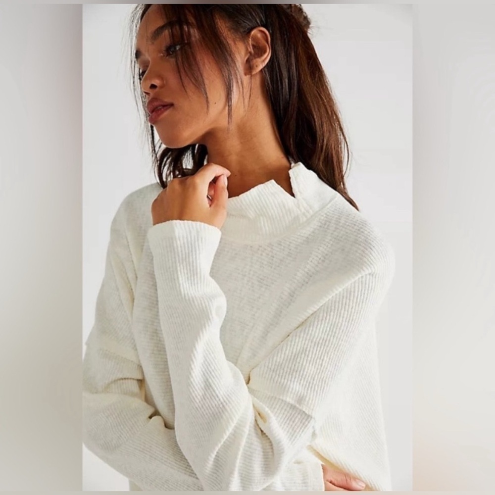 Free People Casey Tunic Sweater Im Ivory. Size Small.